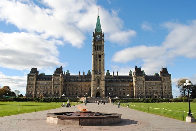 Edifício do Parlamento Canadense, Otava, Trailer de Aluguer de Toronto