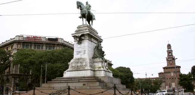 Milano - Piazza Castello