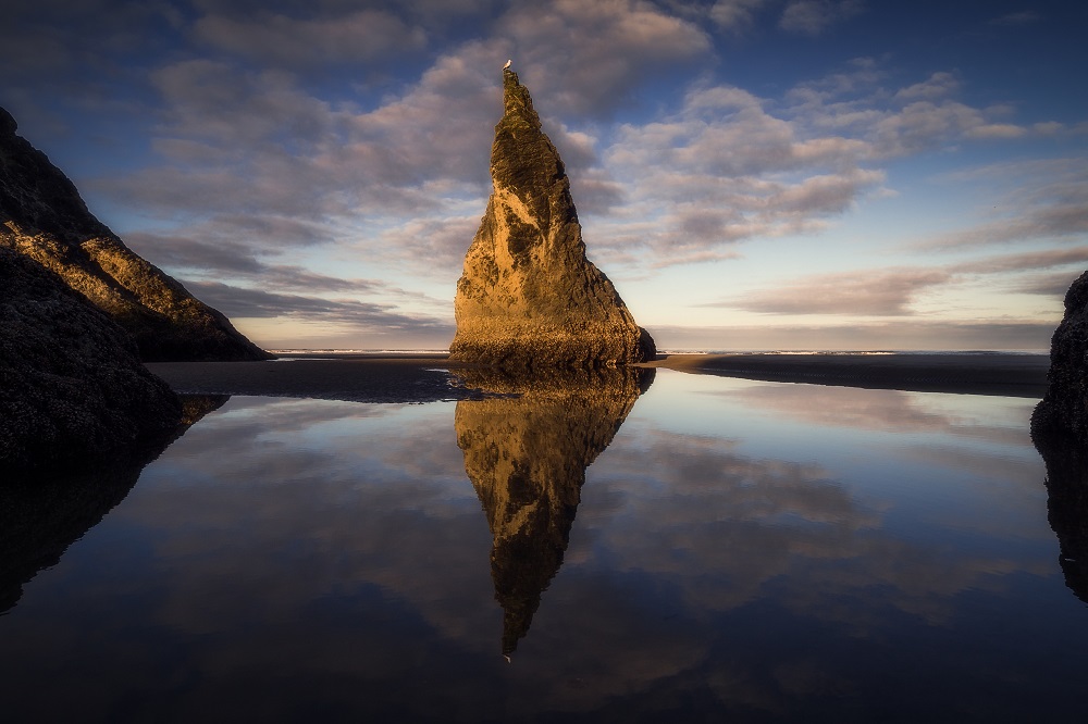 The Wizards Hat rock formation on the Oregon Coast