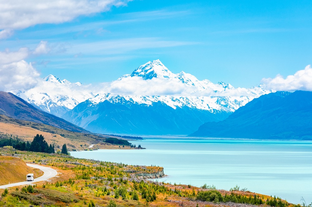 Motorhome with Lake Pukaki and Mt Cook in the background, New Zealand