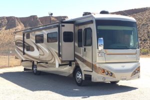 Expedition 39ft Class A Motorhome Rental in America