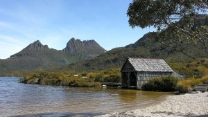 Dove Lake and Cradle Mountain in Lake St Clair National Park, Tasmania