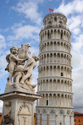 Putti Fountain and the Leaning Tower of Pisa,Pisa Airport Motorhome Rental
