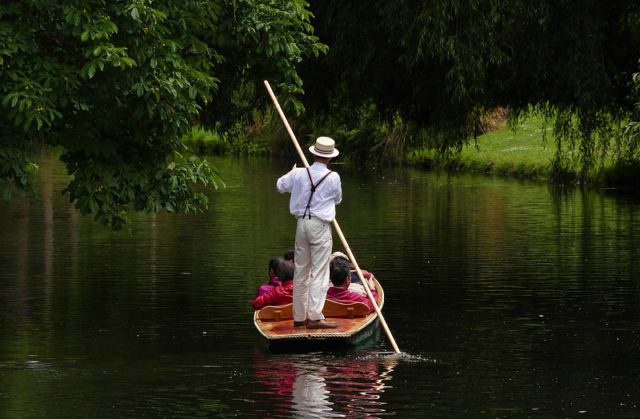 Punting on the River Avon, Christchurch Airport Campervan Hire, rV Rentals, Motorhome Rental