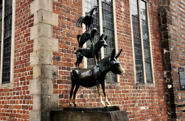 Estátua de Bremen Town Musicians, viagem cênica na Estrada Fairy Tale