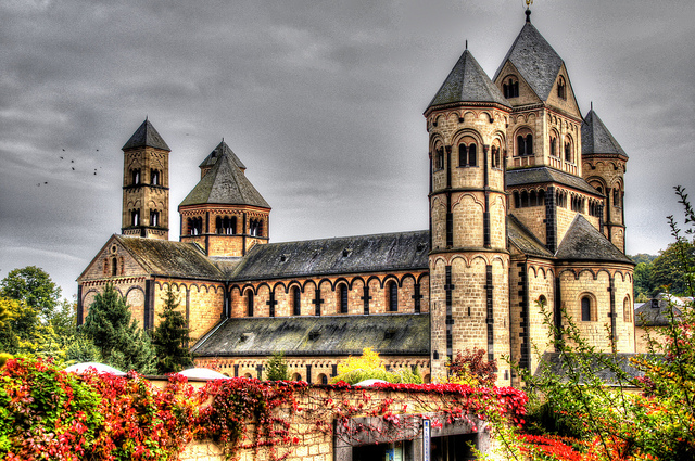 Abadia de Maria Laach, Rota dos Vulcões Alemães