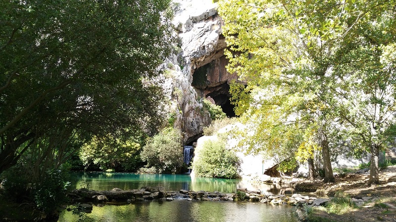Rota das Aldeias Brancas, Espanha, Cueva del Gato Caves, Benjaom