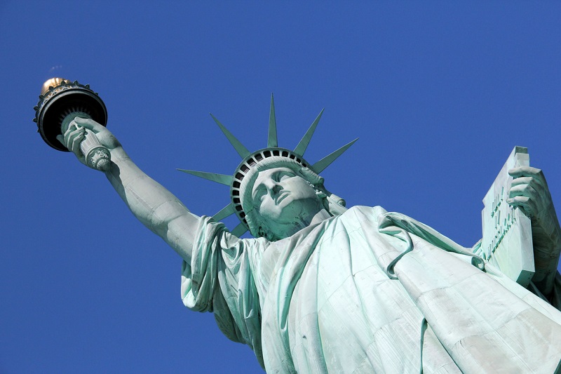 纽约房车租赁 - 在线比较美国纽约房车与露营车租赁价格，线上预订房车, 自由女神像，纽约： Statue of Liberty, NYC USA
